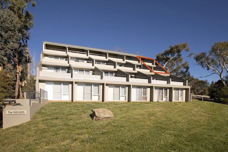 Cascades – 18/3 Kurrajong Street