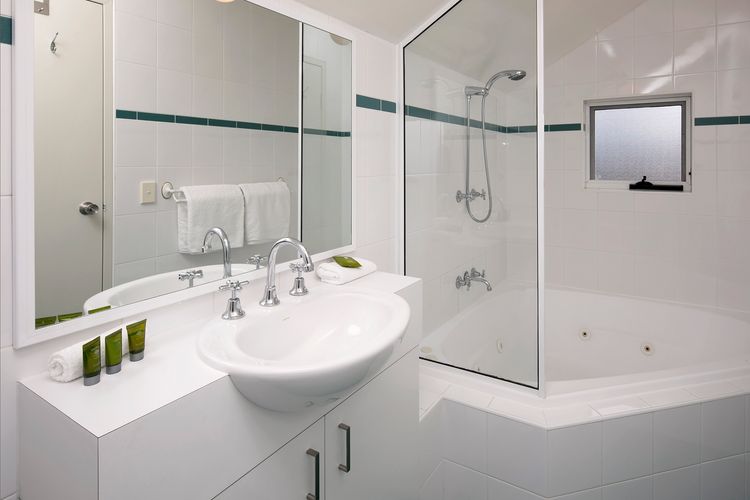 Cascades – 18/3 Kurrajong Street