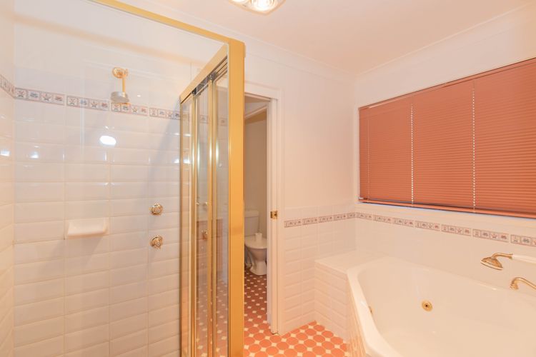 Chalet De Neige – 2/9 Jillamatong Street