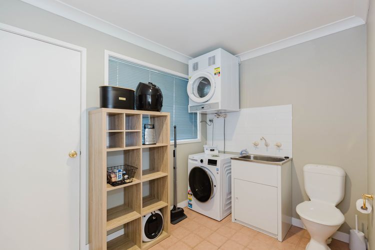 Chalet De Neige – 2/9 Jillamatong Street