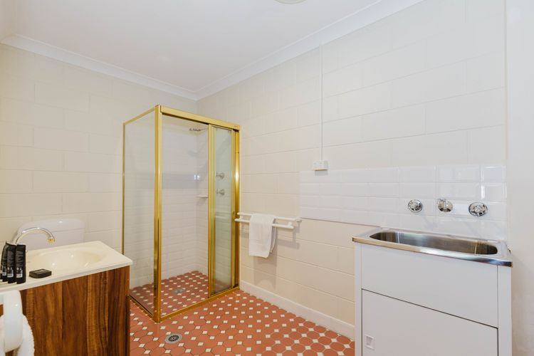 Chalet De Neige – 2/9 Jillamatong Street