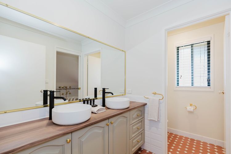 Chalet De Neige – 2/9 Jillamatong Street