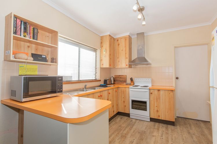 Charvel – 2/35 Gippsland Street