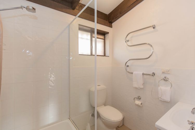 Clearview -2/8 Bogong Street