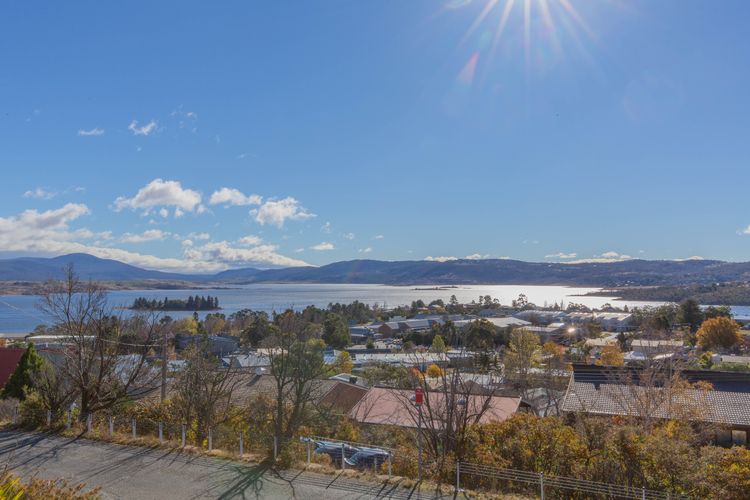 Clearview -2/8 Bogong Street