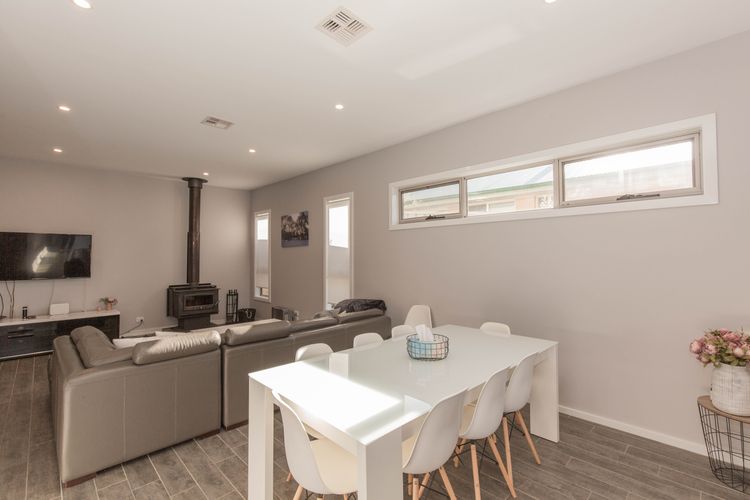 43A Twynam Street