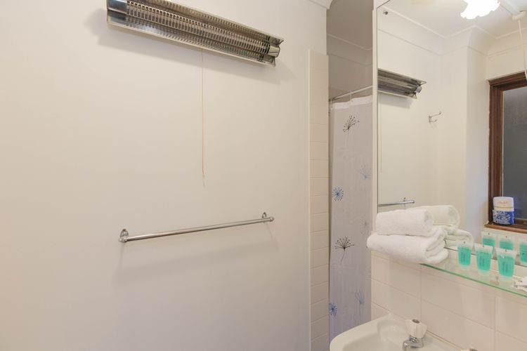 Dauphine – 3/23 Townsend Street