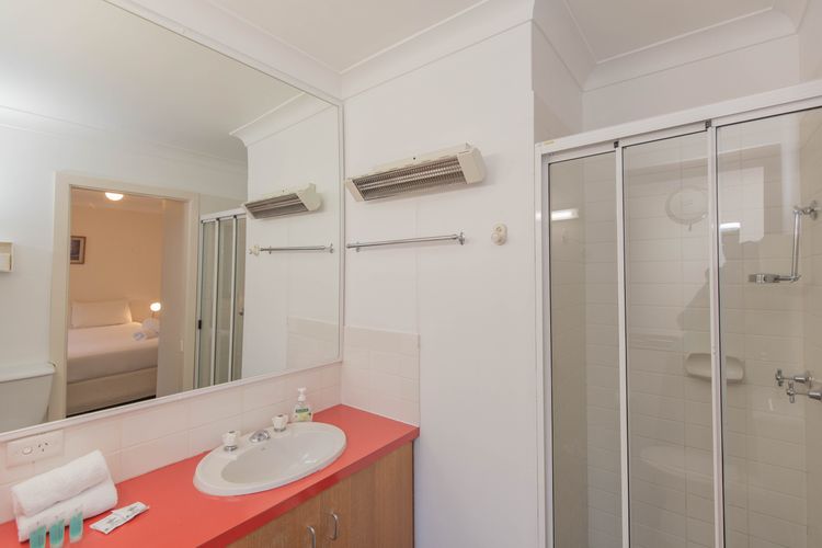 Dauphine – 3/23 Townsend Street