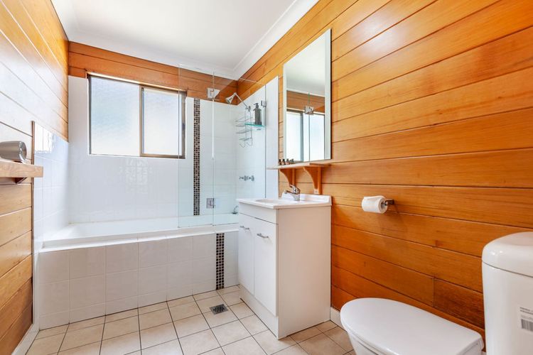 Fingal Snow (Vince’s Place) 108 Gippsland Street