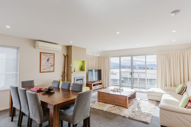Grevillea – 1/12 Poley Cow Lane