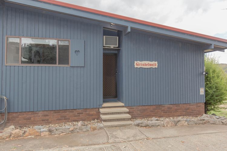 Grindelwald – 1/39 Townsend Street