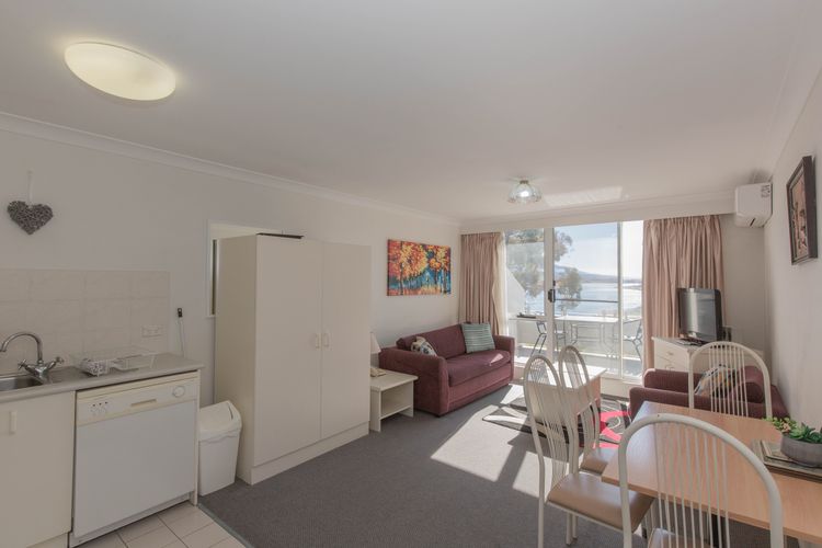 Horizons – 213/10 Kosciuszko Road