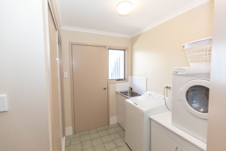 Acacia 5 – 2/2 Kirwan Close