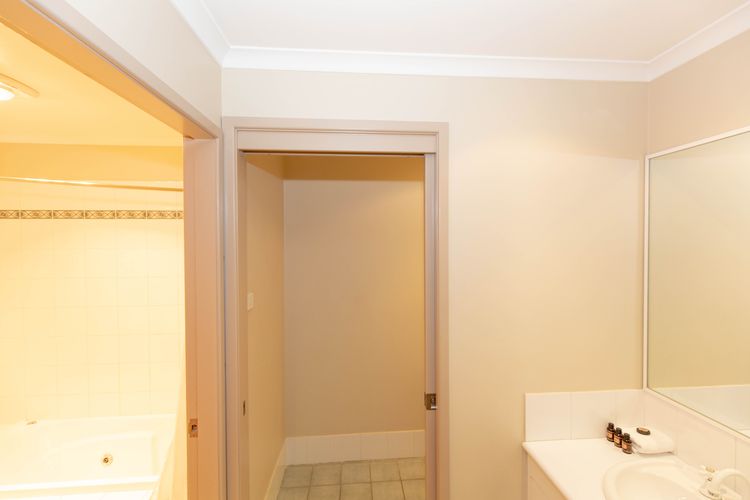 Acacia 5 – 2/2 Kirwan Close