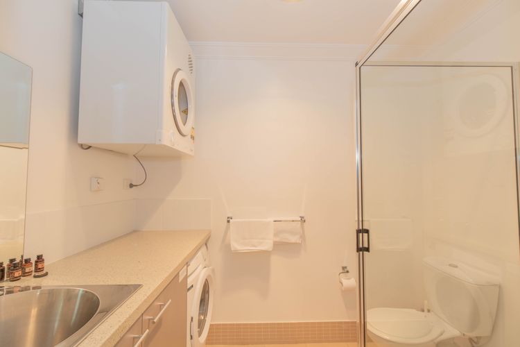 Khione – 5/23-25 Kirwan Close