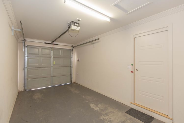 Khione – 5/23-25 Kirwan Close