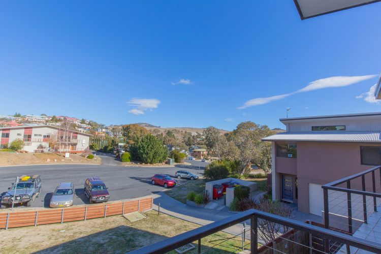 Khione – 5/23-25 Kirwan Close