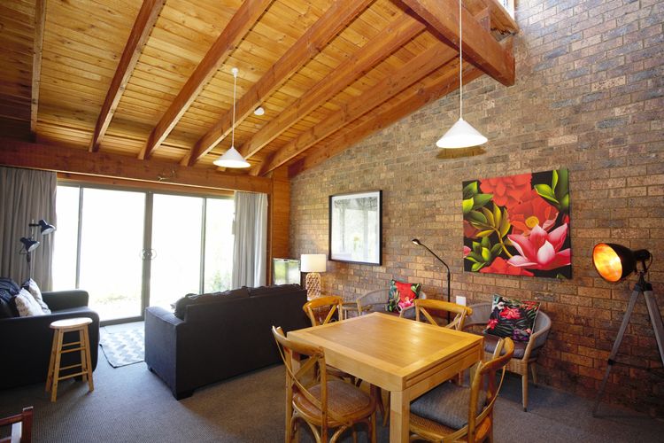 Koola – 2/41 Townsend Street