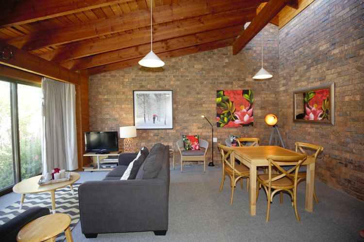Koola – 2/41 Townsend Street