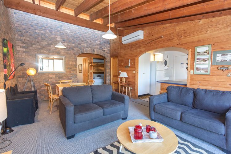 Koola – 2/41 Townsend Street