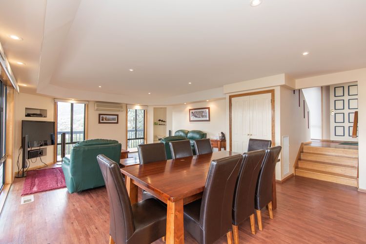 Lakehaus – 2/11 Rainbow Drive