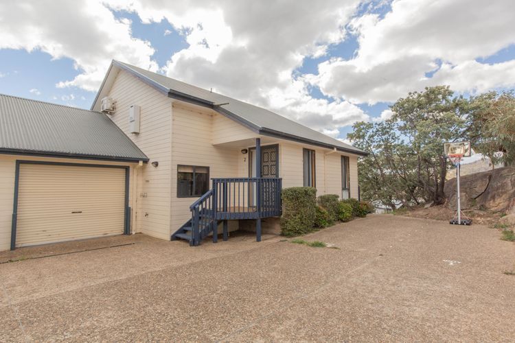 Lakehaus – 2/11 Rainbow Drive