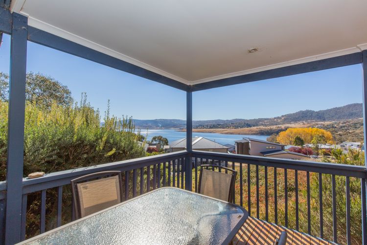 Lakehaus – 2/11 Rainbow Drive