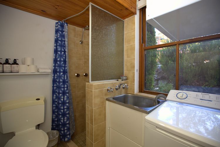 Misty Gables – 2/24 Townsend Street