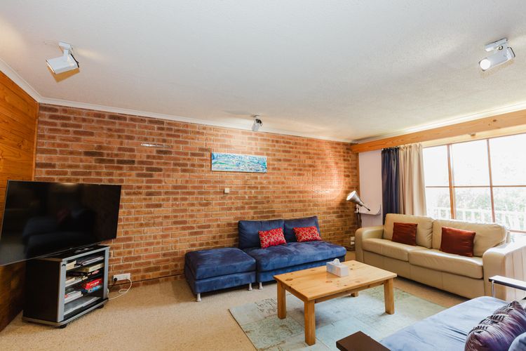 Misty Gables – 2/24 Townsend Street