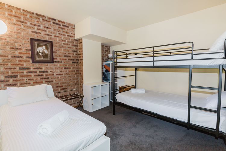 Gables – 13/2 Clyde Street