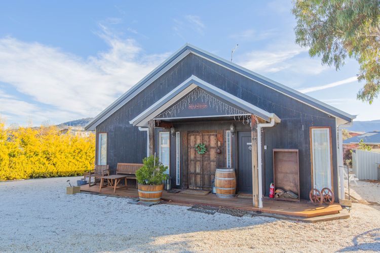 Oak & Barrel – 7 Twynam Street