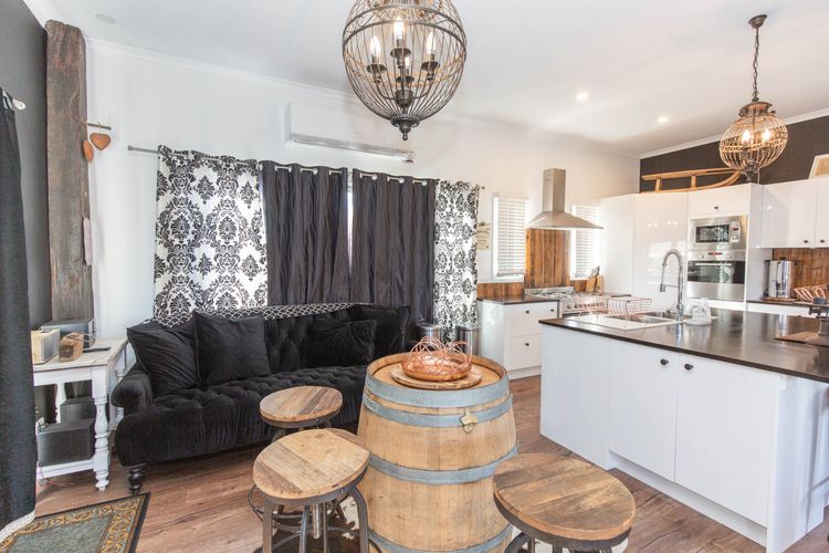 Oak & Barrel – 7 Twynam Street