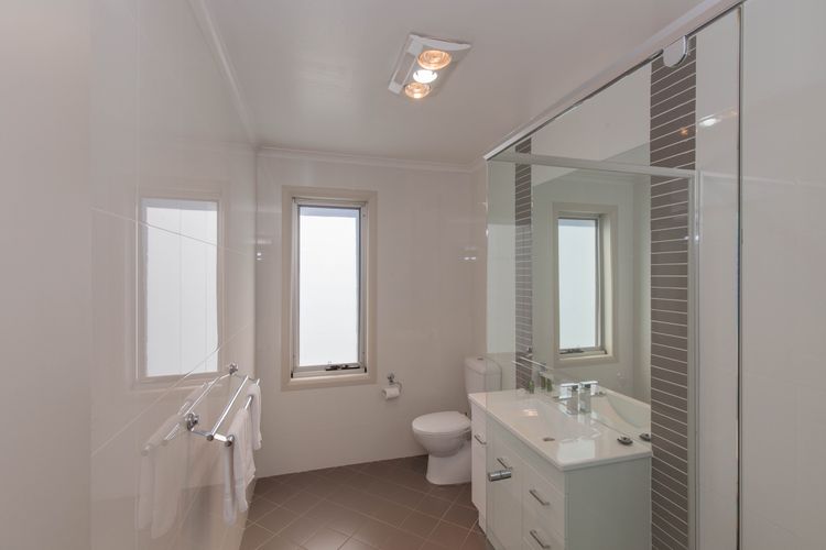 Opus – 1/10 Poley Cow Lane