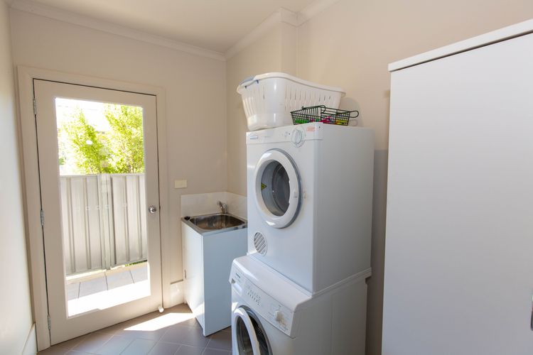 Opus – 1/10 Poley Cow Lane