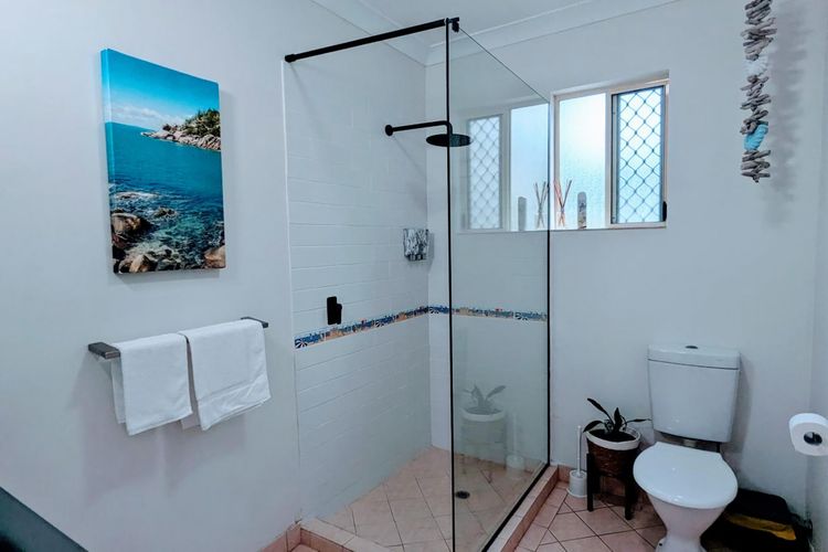 Sails 1 Beachfront