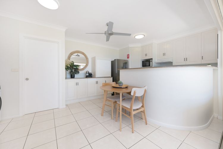 Sails 15 One Bedroom Beachfront