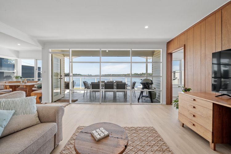 Burrill Lake Cottage