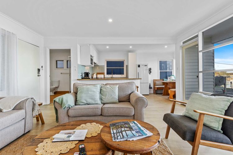 Burrill Lake Cottage