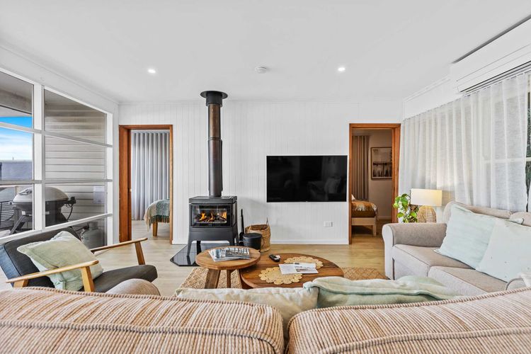 Burrill Lake Cottage