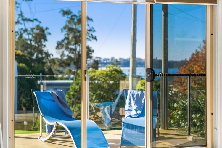 Mollymook Looking Glass