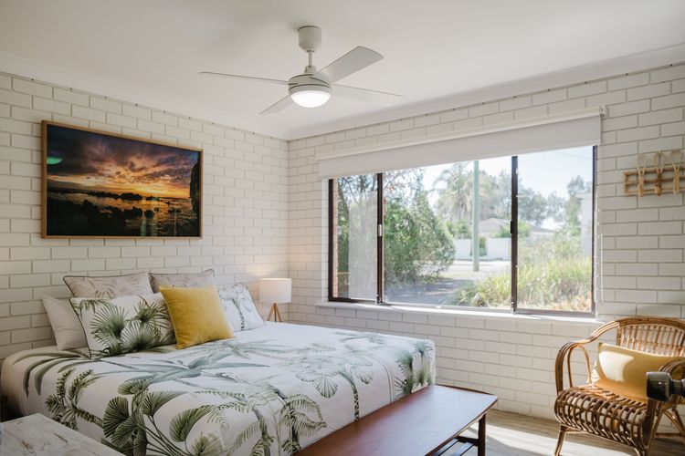 Beachlife – Steps to Mollymook Beach