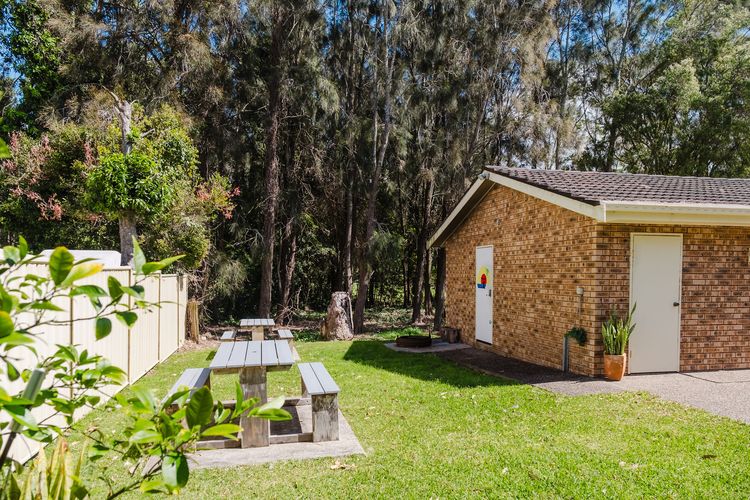 Beachlife – Steps to Mollymook Beach