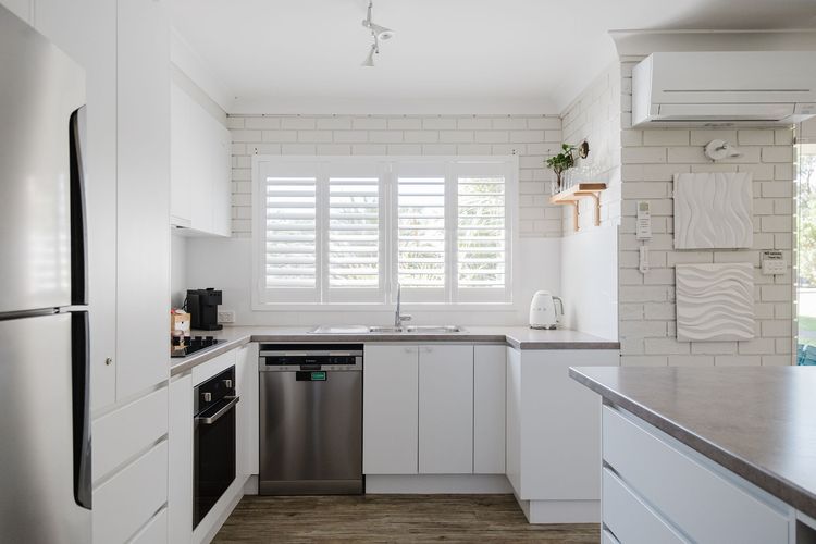 Beachlife – Steps to Mollymook Beach