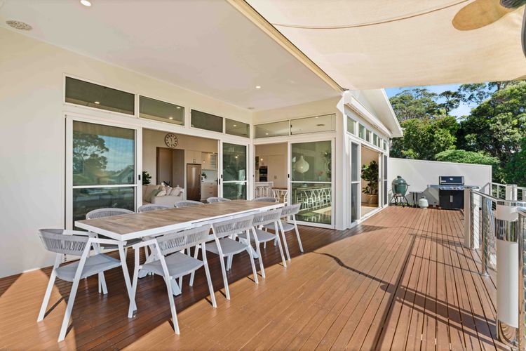 Aerial Blue Mollymook