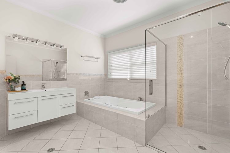 Aerial Blue Mollymook