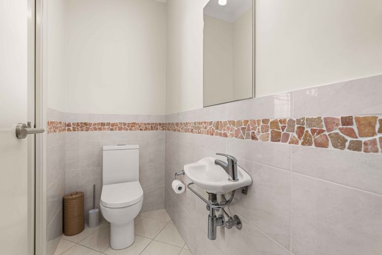 Aerial Blue Mollymook