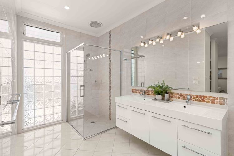 Aerial Blue Mollymook