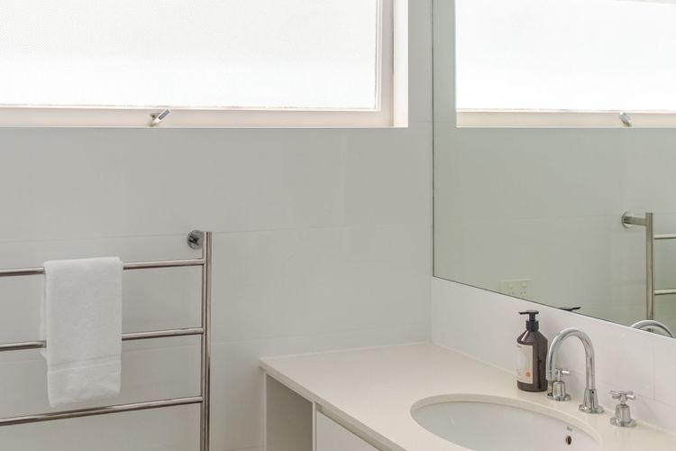 Surfers Lookout – Classic Beach Bungalow