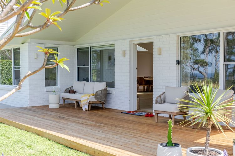 Rise in Mollymook Beach