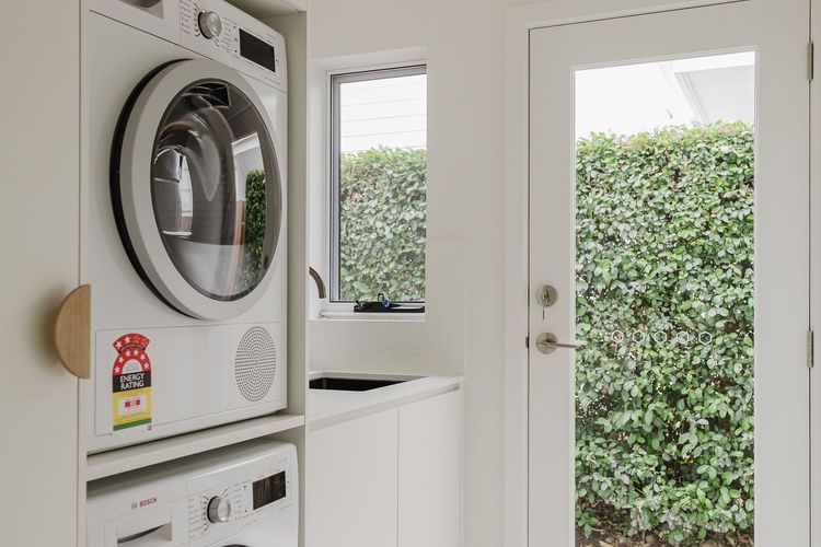 Rise in Mollymook Beach